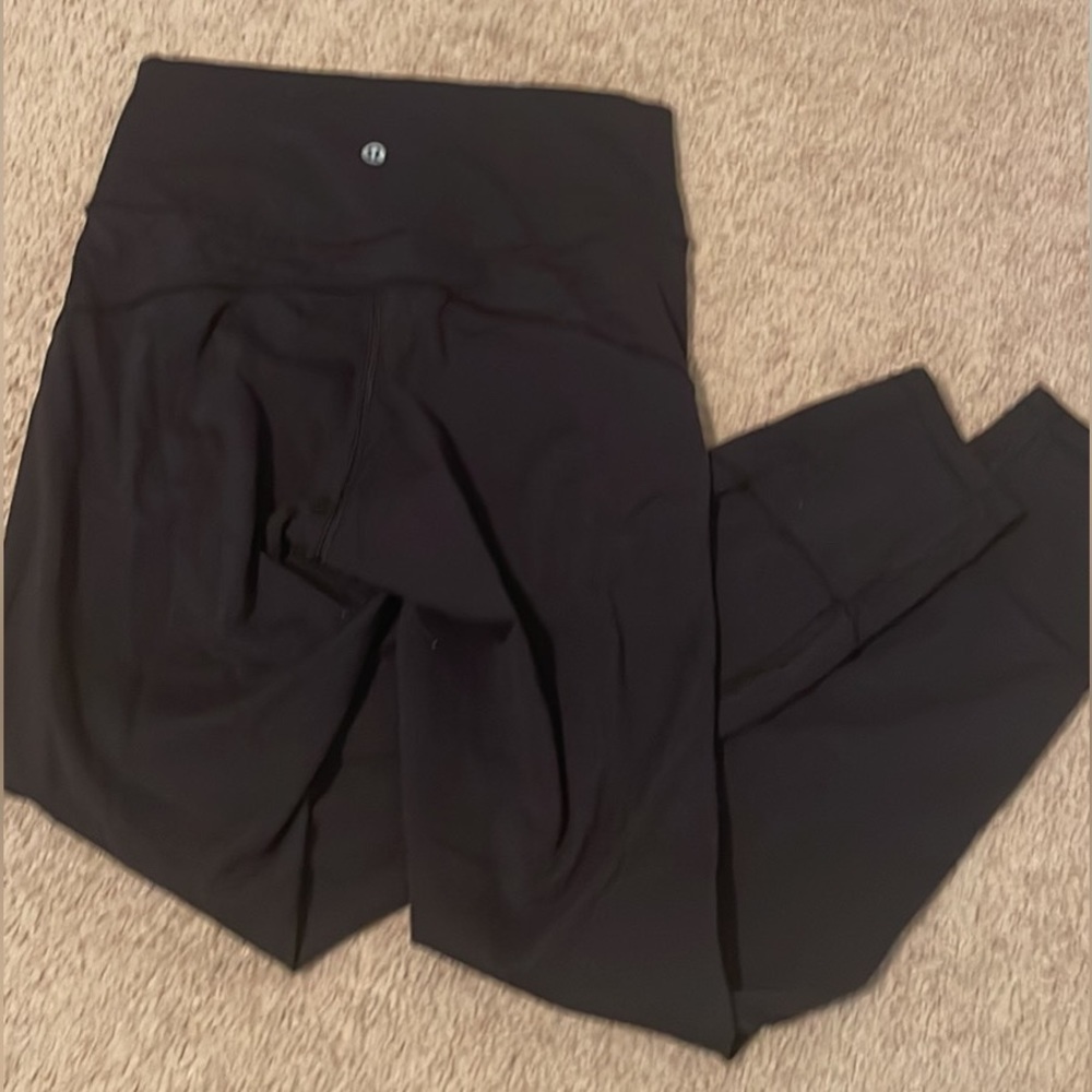 Lululemon leggings black and
